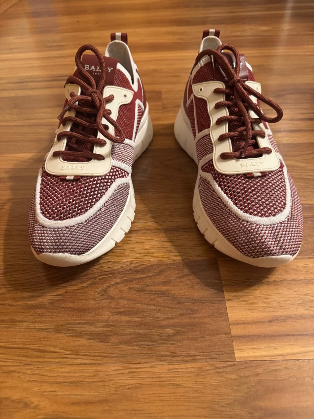Bally Burgundy Knit Runner Sneakers Men’s Size 43 EU / 10 US Luxury Designer Sho
